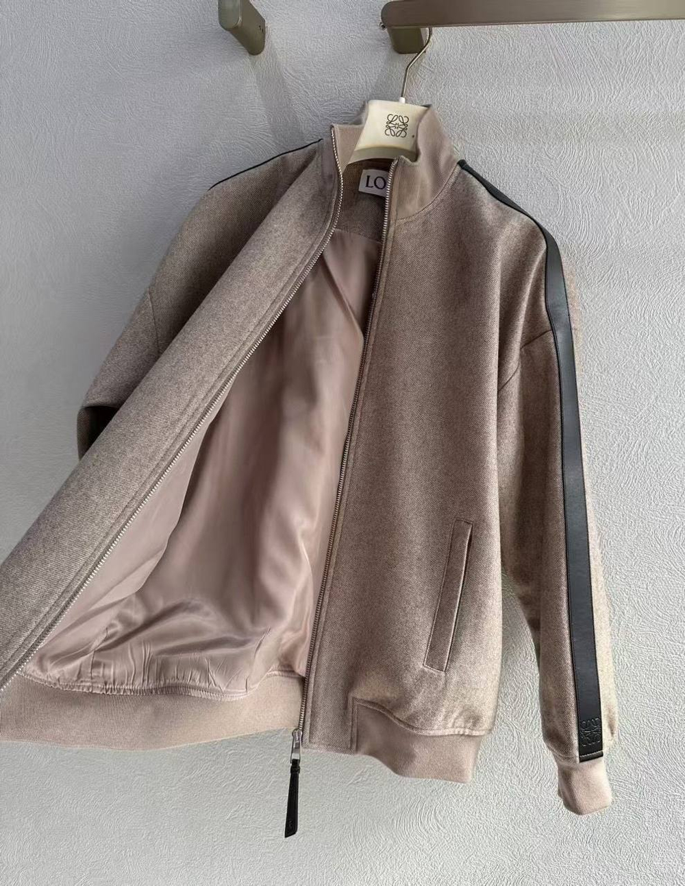 Кофта Loewe