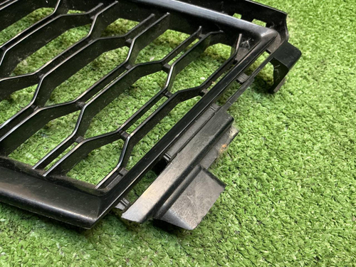 Решетка бампера правая BMW 3er G20 (18-22) M-paket