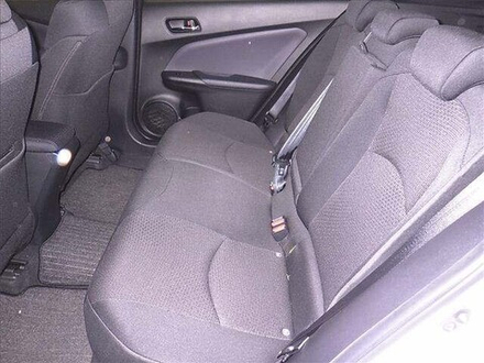 TOYOTA Prius ZVW50 2020г.