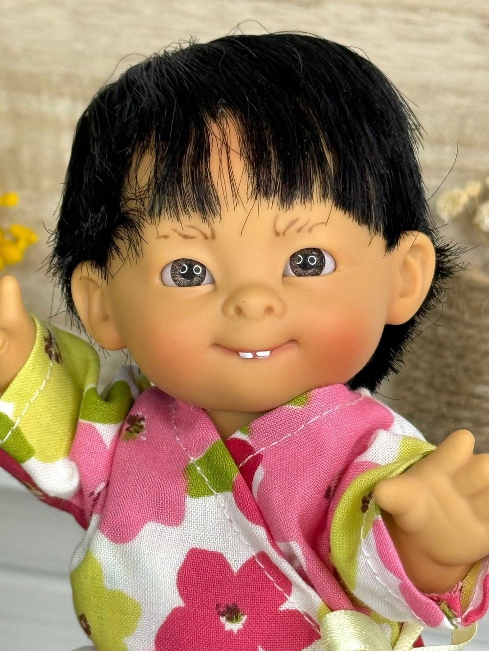 Кукла LAMAGIK виниловая 18см Gestitos (10000U6)