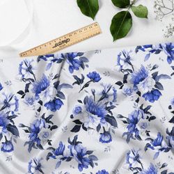 Ткань блэкаут голубые цветочки