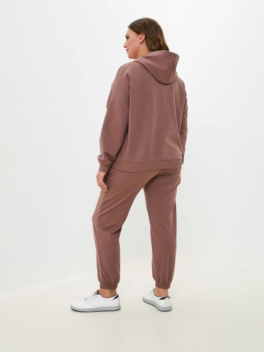 Костюм спортивный