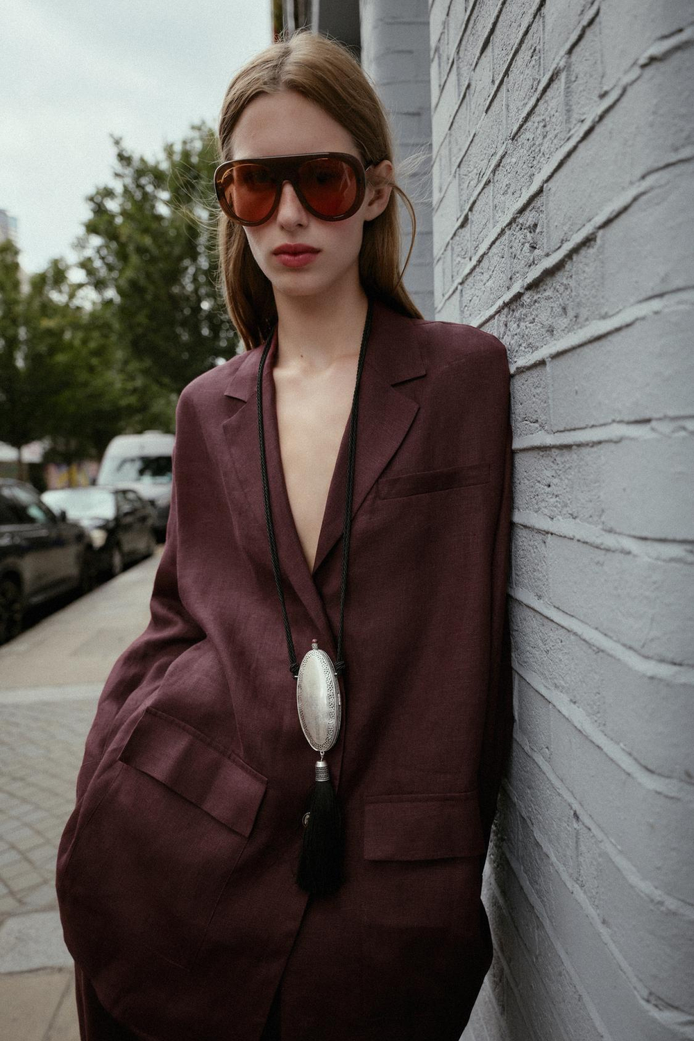 ZARA ДЛИННЫЙ ЛЬНЯНОЙ БЛЕЙЗЕР, БАКЛАЖАННЫЙ