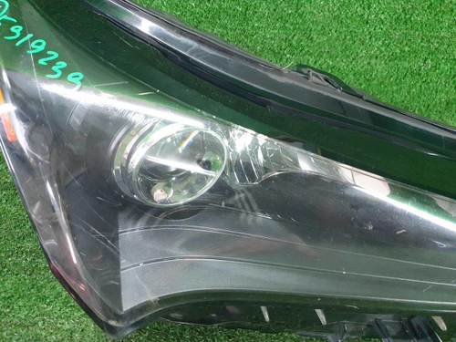 Битая Фара правая Lexus NX 1 (2014-2017) LED