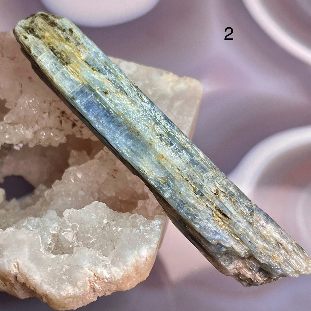 40391 Кианит Синий необработанный 73-78мм