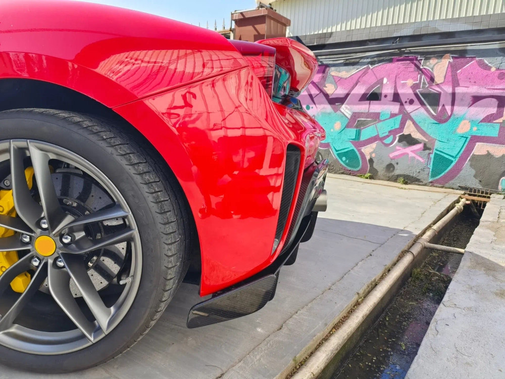 Карбоновый обвес переделка для Ferrari 488 2015-2020 переделка в Pista Феррари