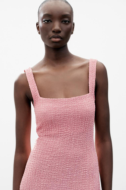 ZARA ПЛАТЬЕ МИДИ ИЗ РЕЛЬЕФНОЙ ТКАНИ, ЦВЕТ РОЗОВОГО ДЕРЕВА
