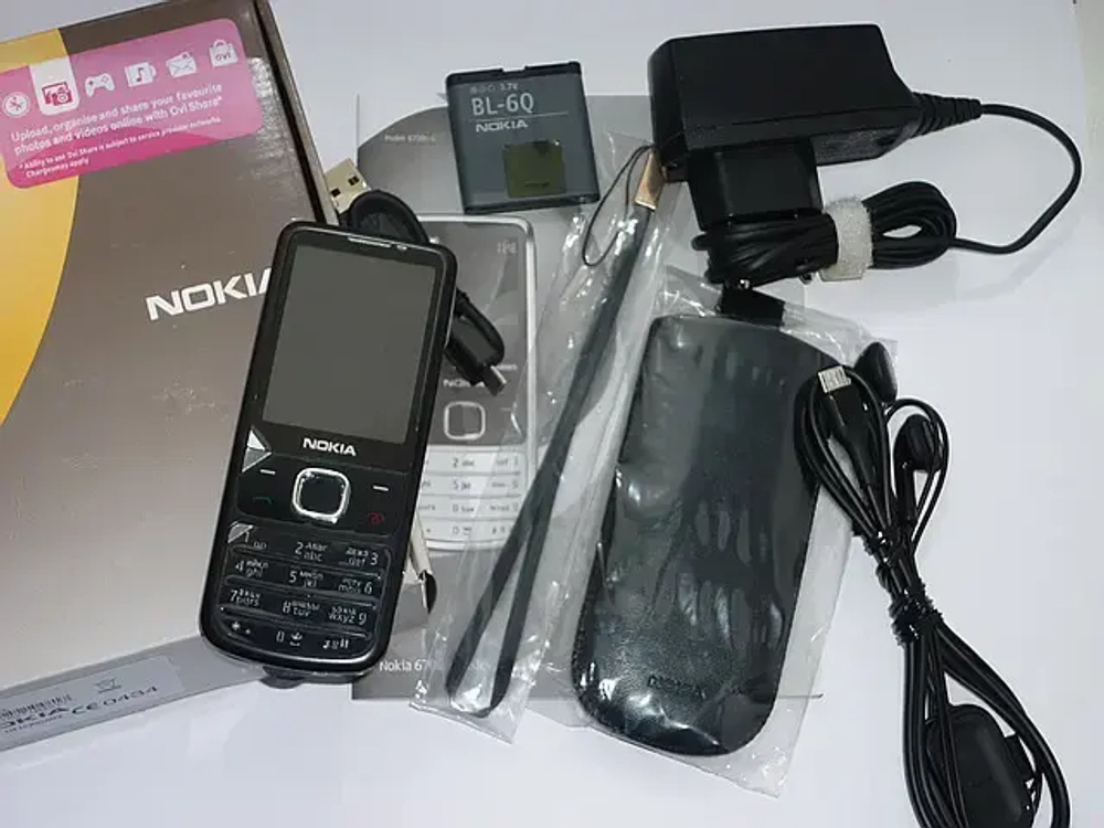 Мобильный телефон Nokia 6700 Classic Black