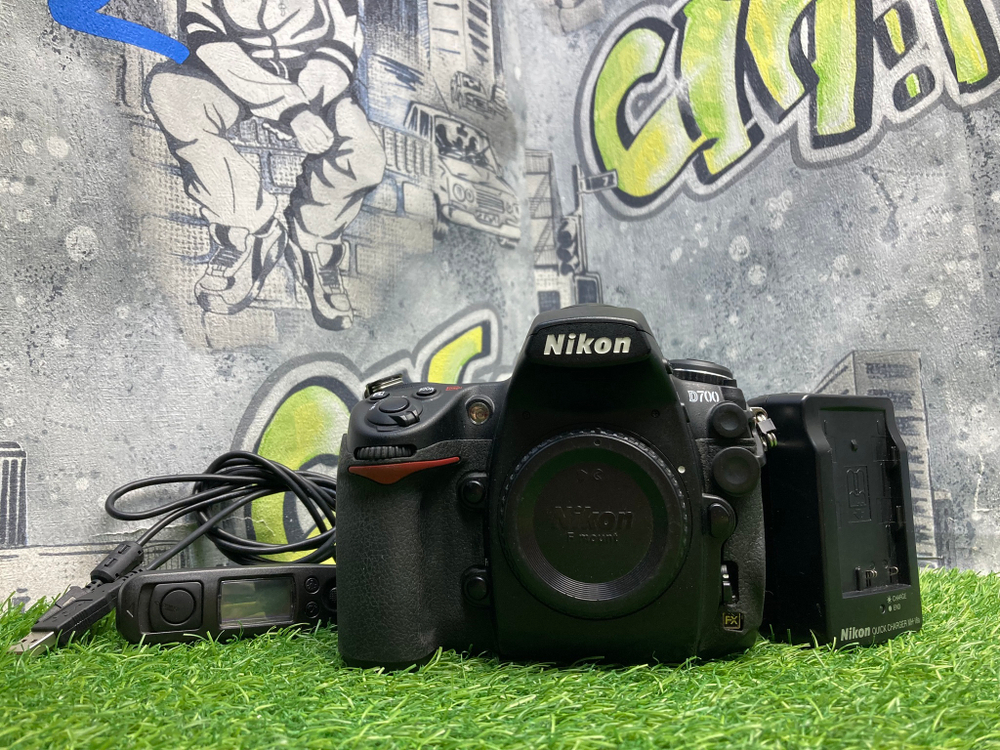 Nikon D700 75.000 кадров