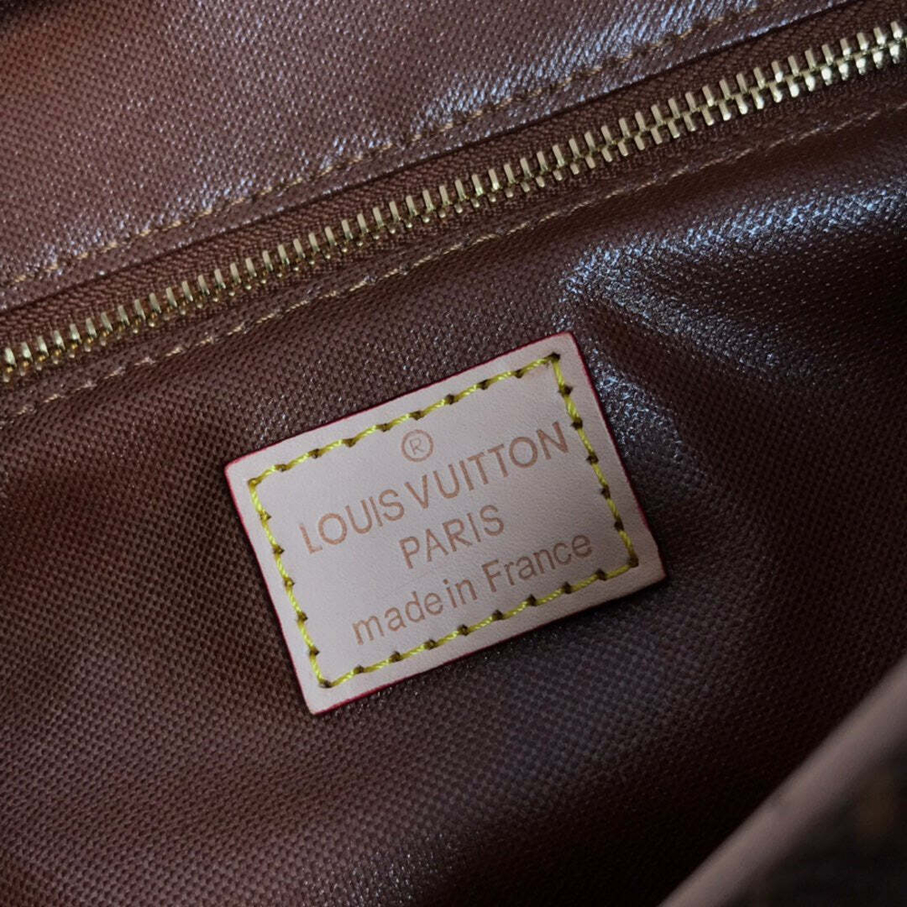 Louis Vuitton Toiletry Bag 25