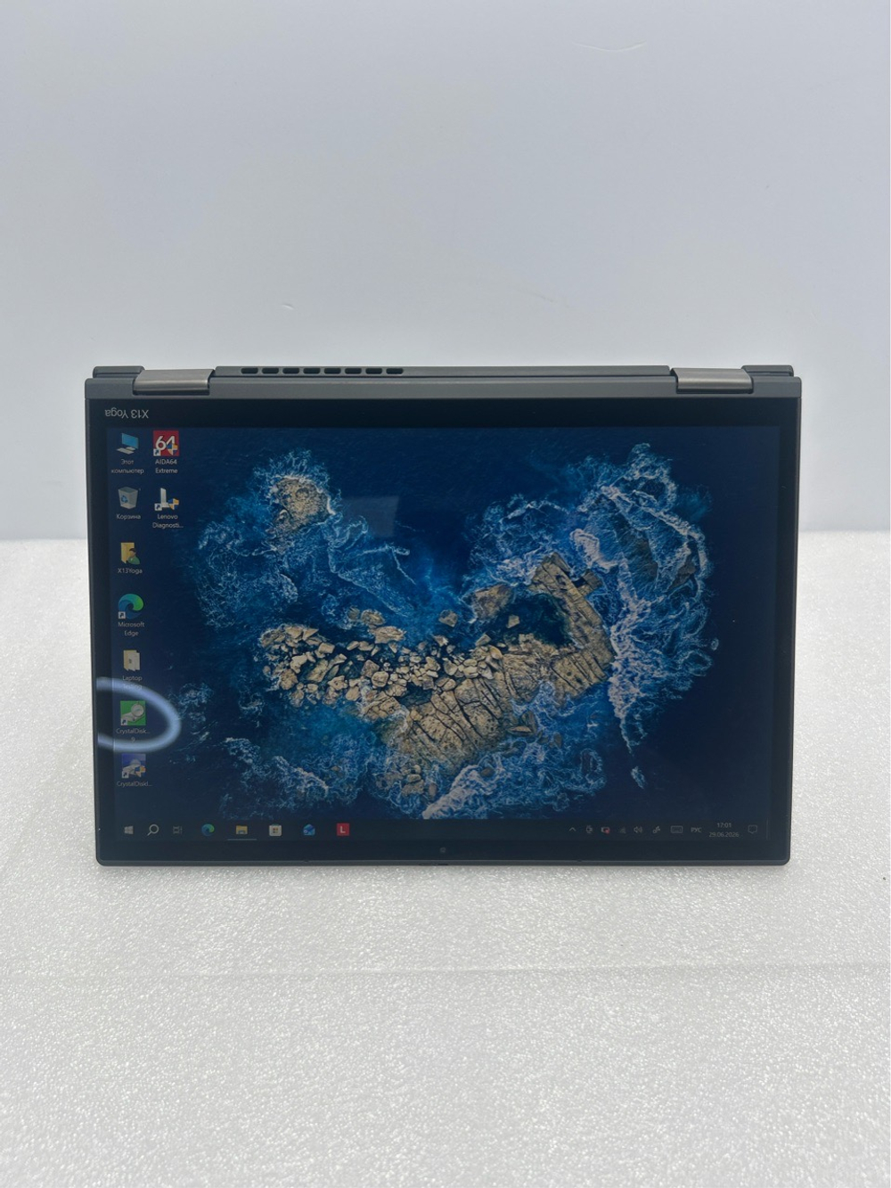Ноутбук Lenovo ThinkPad X13 Yoga Gen 2 (20W9S08100) 13.3"/Intel Core i5-1135G7/RAM 16 GB/SSD 512 GB/Intel Iris Xe Graphics/1920*1080 (Touch)/IPS/Windows 10/Подсветка - кл: LED/черный. Состояние: Уценка/царапины на матрице/B1