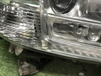 Битая Фара правая Land Cruiser 200 (15-21) LED
