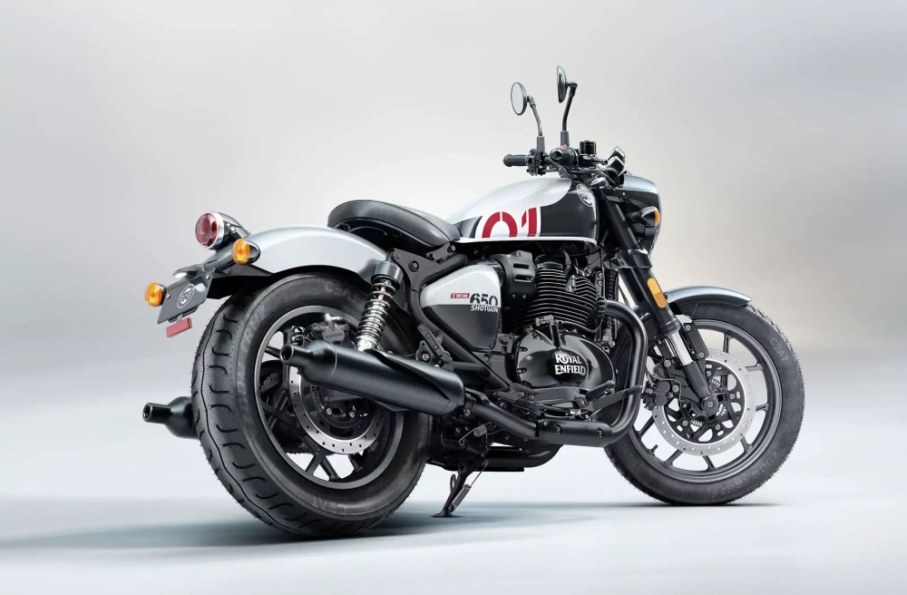 Royal Enfield Shotgun 650 Stencil White (Premium)