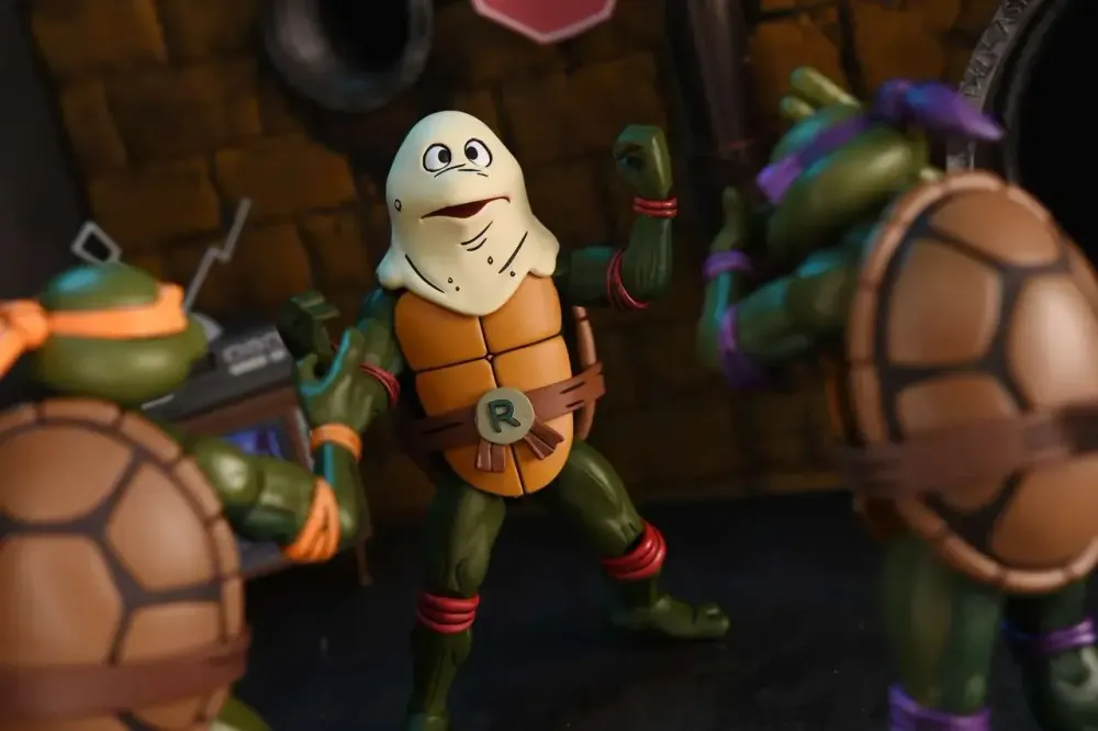 Фигурка Neca Teenage Mutant Ninja Turtles Cartoon Ultimate Raphael VHS