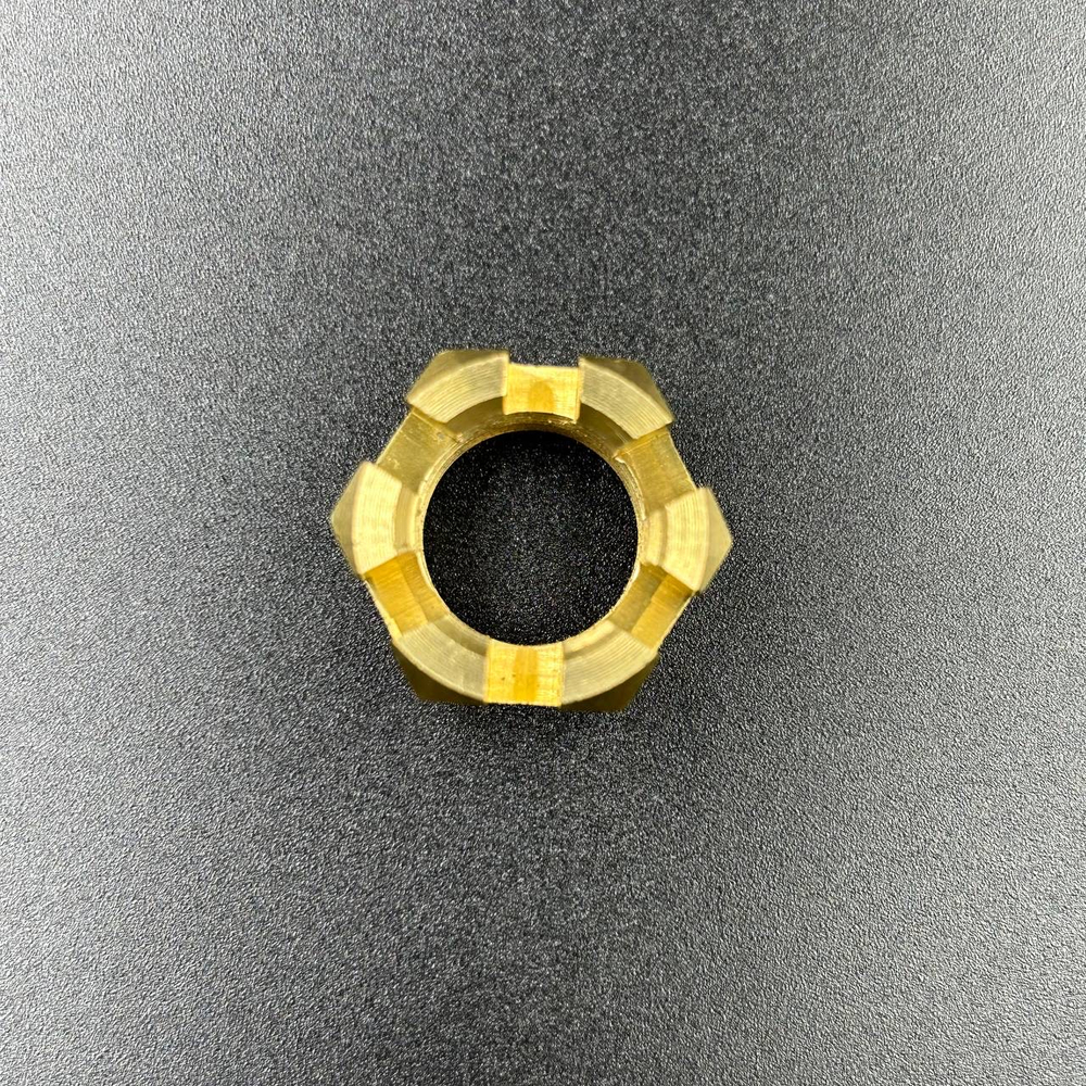 Гайка крепления гребного винта Yamaha 20-30, F20-45 (90171-16011) (Osaka)