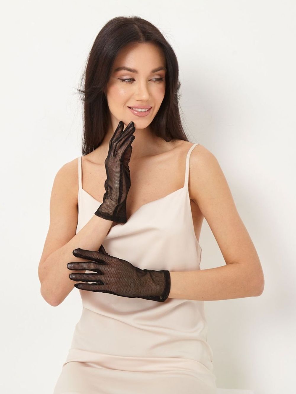 Перчатки в сетку