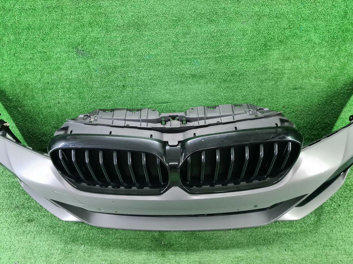 Бампер передний BMW 5er G30 20-23 M-paket В сборе