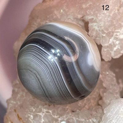 44736 Агат серый Бразильский Бусина шар 20мм