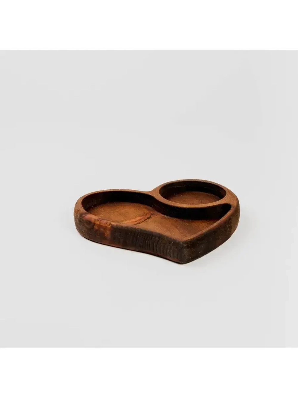 Деревянная менажница "Сердце" из кедра