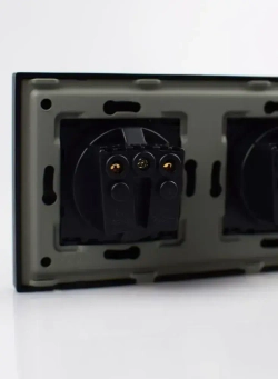Розетка черная с заземлением, двойная розетка с защитными шторками