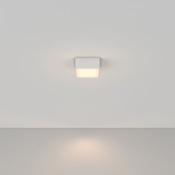 Потолочный светильник 12W 3000K 120° C032CL-12W3K-SQ-W белый Zon Ceiling & Wall Мaytoni