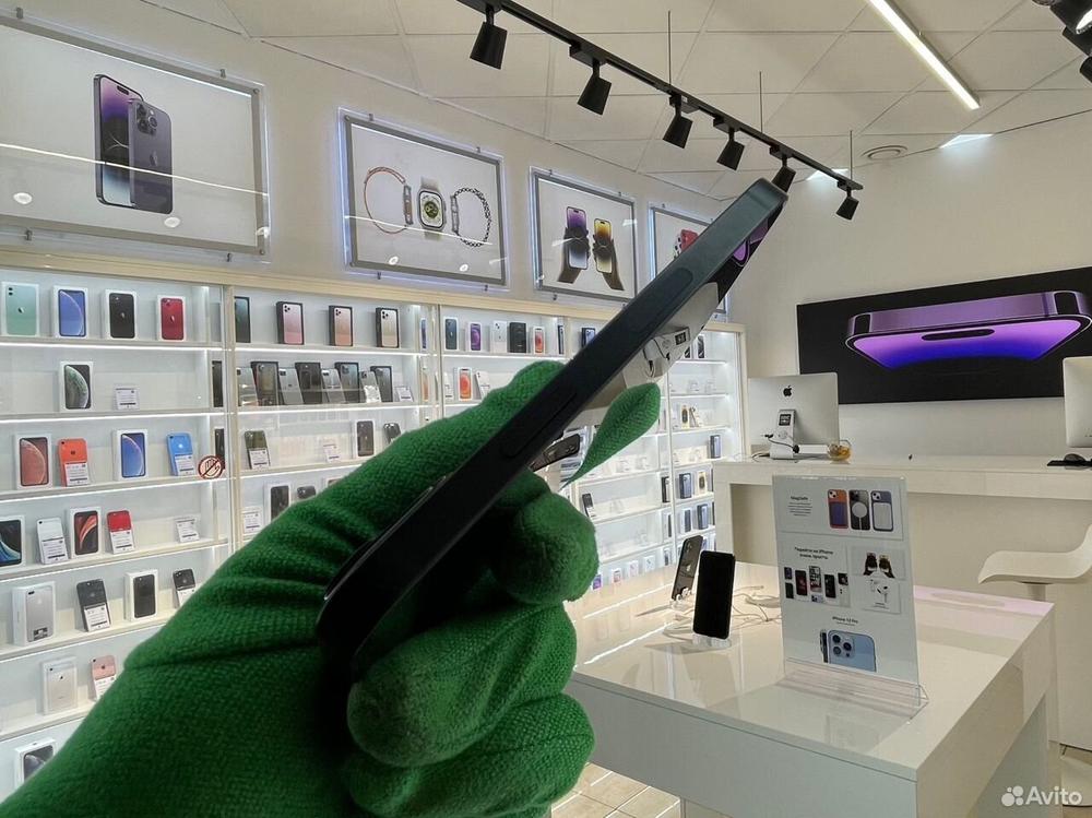 iPhone 13, 128 ГБ б/у