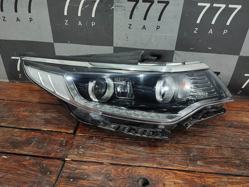 Фара правая галоген Kia Optima 4 (JF) 16-18 Б/У Оригинал 92102D4170