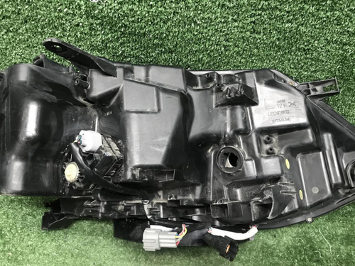 Битая Фара левая Nissan X-Trail T32 (17-22) LED