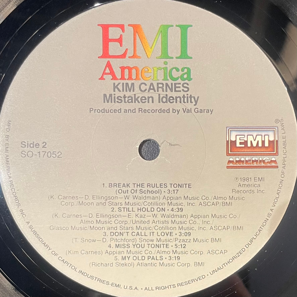 Виниловая пластинка Kim Carnes ‎– Mistaken Identity LP