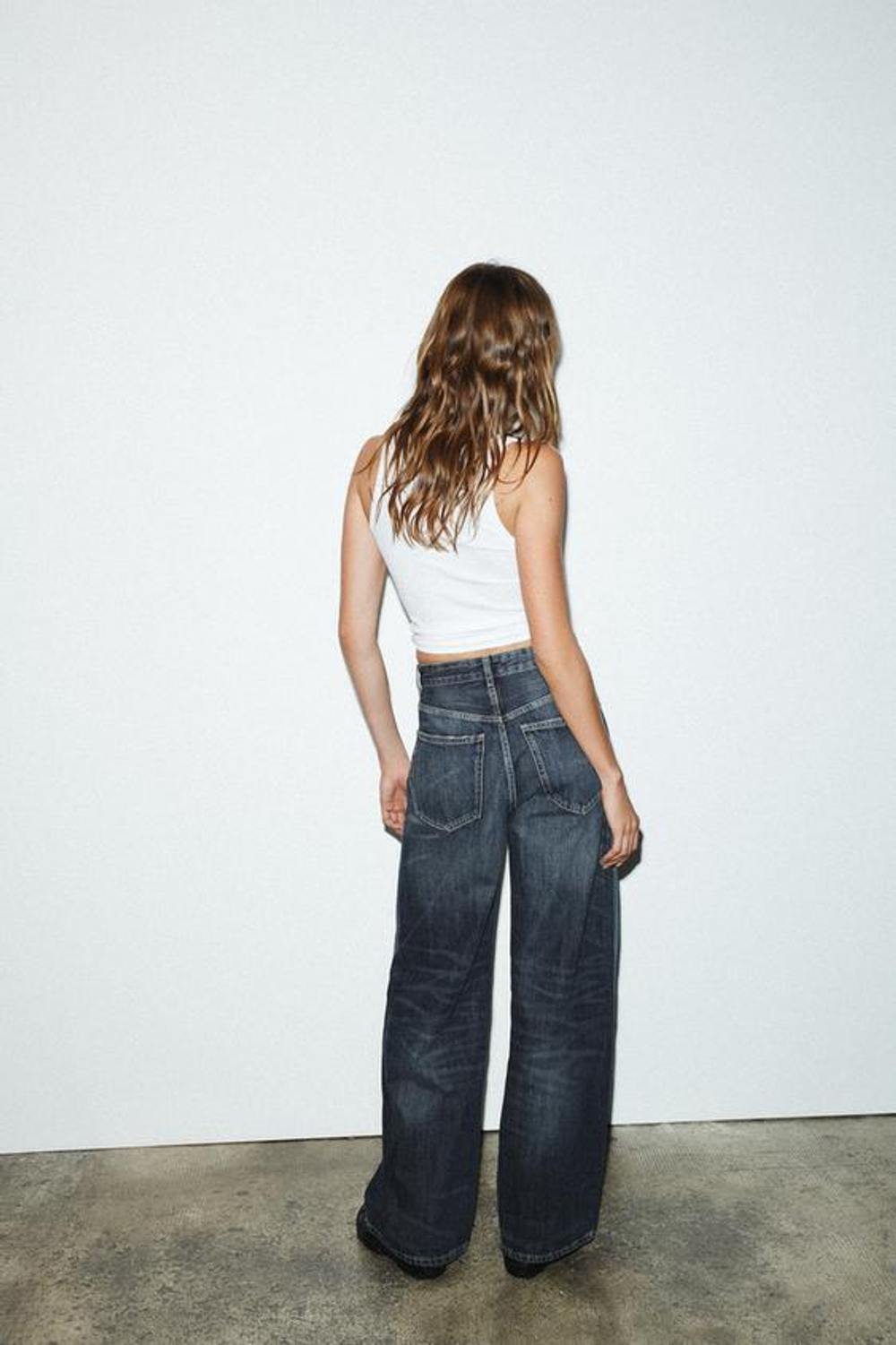 ZARA ДЖИНСЫ-БОЙФРЕНДЫ TRF СО СРЕДНЕЙ ТАЛИЕЙ, МОРСКОЙ СИНИЙ