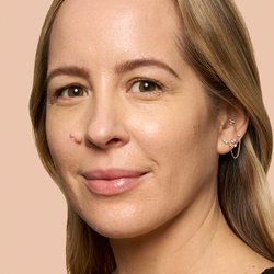 Bobbi Brown Weightless Skin Foundation SPF 15 - Тональная основа: травяной подклад с увлажняющим действием оттенок Cool Beige, 30 ml