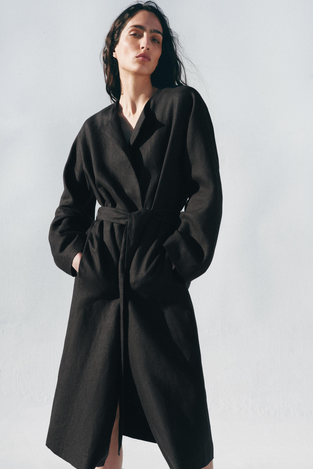 ZARA ПАЛЬТО ИЗ ЛЬНА С ПОЯСОМ — ZW COLLECTION, ЧЕРНЫЙ