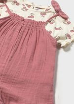 комбинезон с футболкой