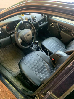 Чехлы на Лада Гранта сплошные сиденья (Ромб бабочка белые нитки)