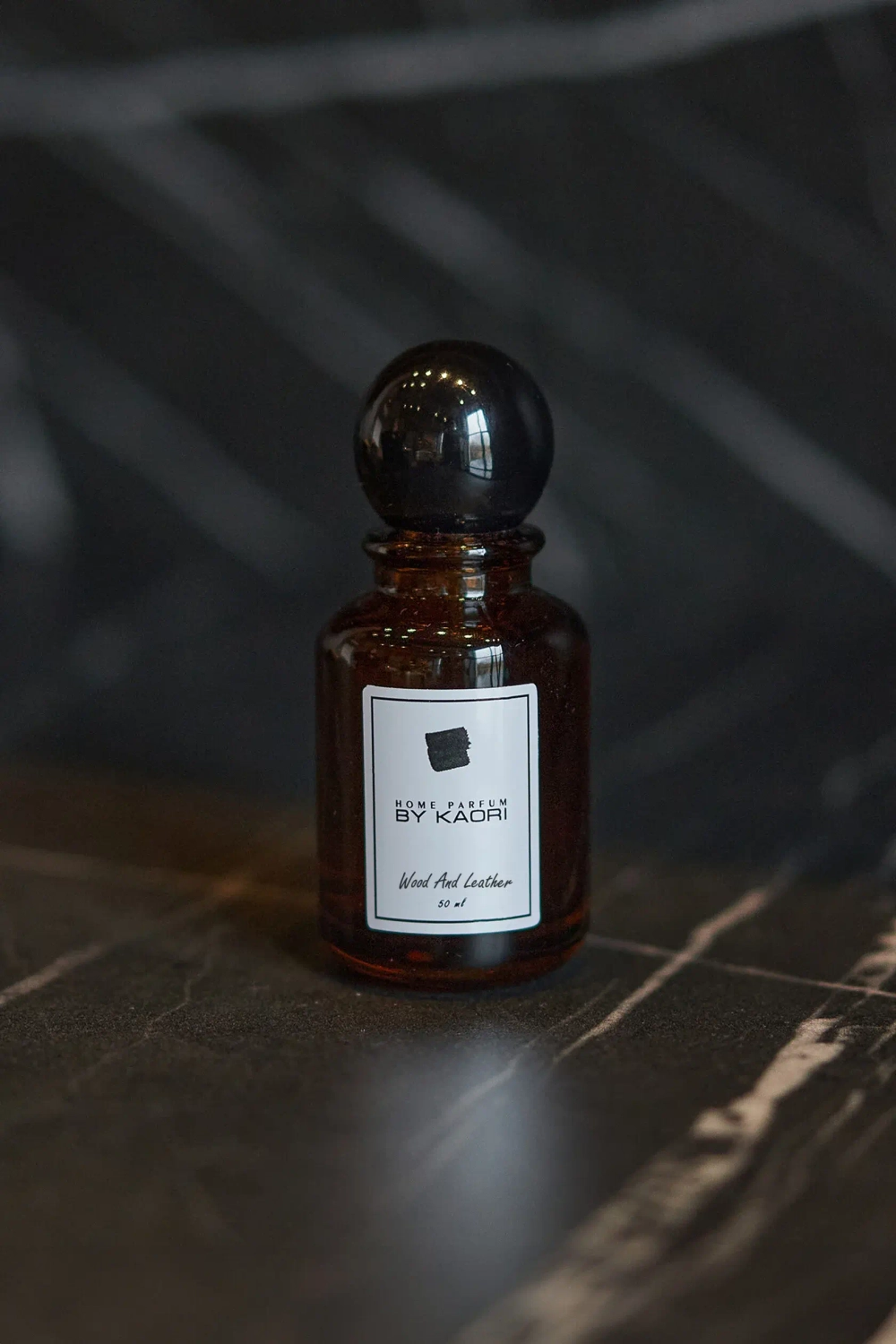 Интерьерный парфюм WOOD AND LEATHER