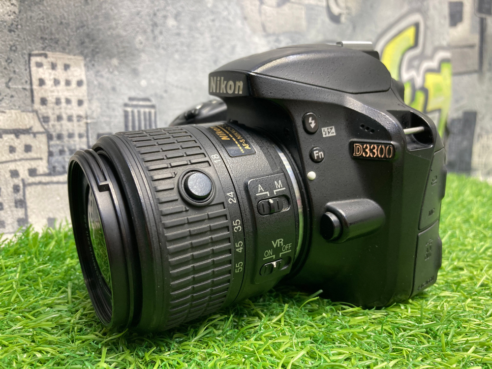 Nikon D3300 Kit 18-55mm VR II 39.000 кадров