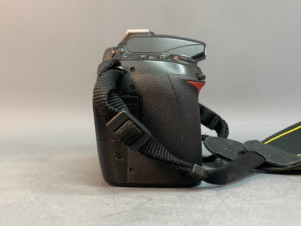 Nikon D90 4.100 кадров