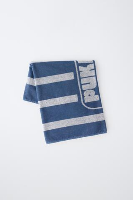 ZARA X PUKAS ПОЛОТЕНЦЕ С ПРИНТОМ PUKAS SURF, СИНИЙ