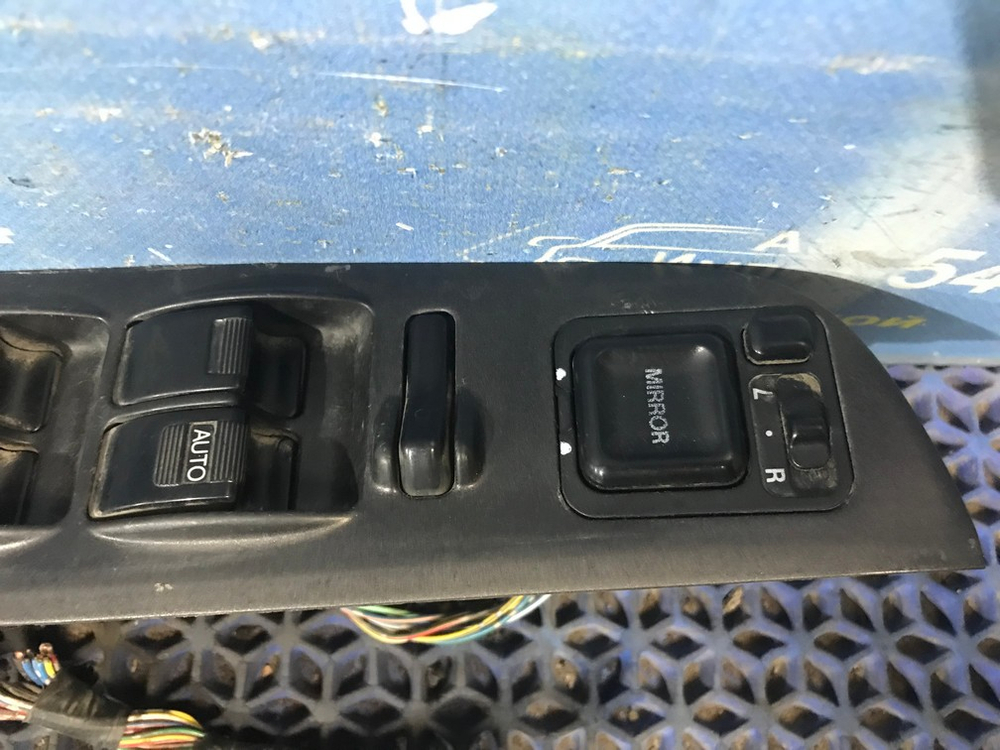 Блок управления стеклоподъемниками Honda INSPIRE 1999