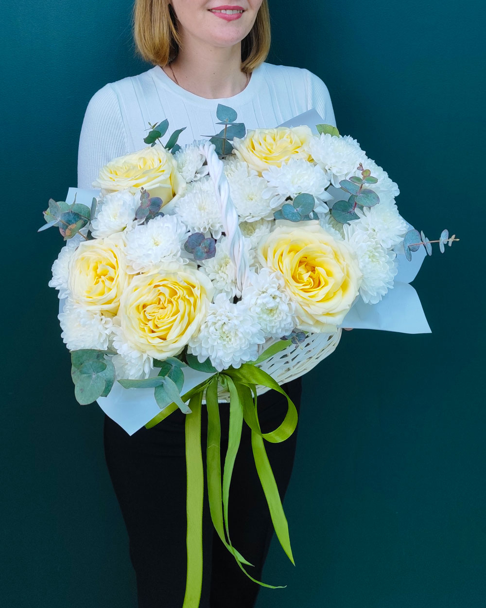 Корзина с цветами(00485)