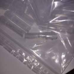 Пробирка 0.5мл с закручивающейся желтой крышкой с юбкой SL-SCT-0.5-F-Y (500шт. в пакете)