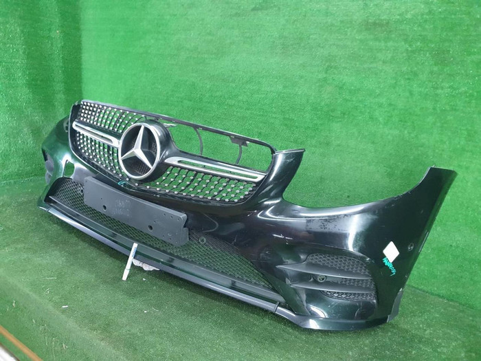 Бампер передний Mercedes GLC X253 15-19 В сборе