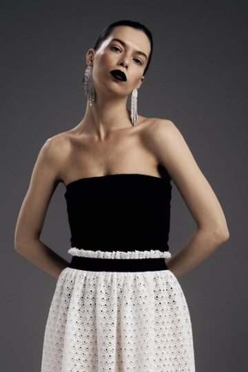 Топ-бандо, сияющий черный