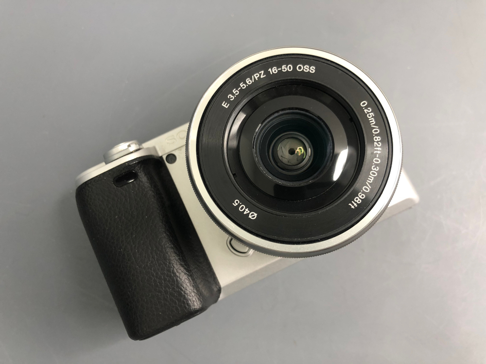 Sony A6400 kit 16-50mm 800 кадров