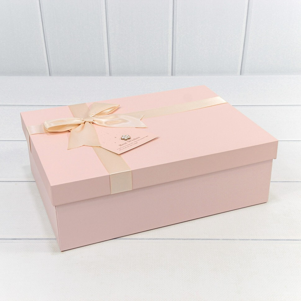 Коробка прямоугольная 26*19*8 персиковая, с бантом и цветочком