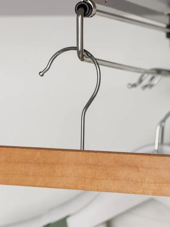 Вешалка для брюк и юбок с зажимами Доляна, 33×13 см, светлое дерево