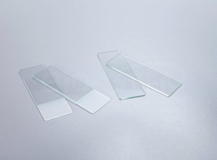 Предметные стекла (с углами 90’ с обрезной кромкой с двойным матированием 26х76х1мм (50шт/уп)