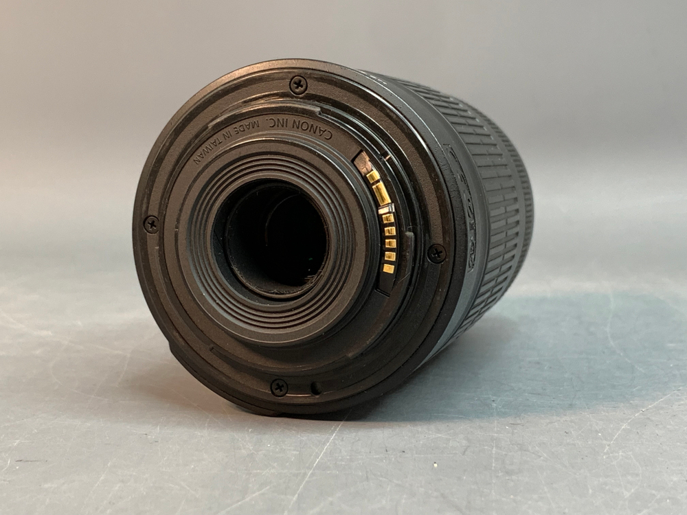 Canon EF-S 55-250mm 4.0-5.6 IS II