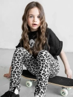 Костюм для девочки осенний футболка и леггинсы