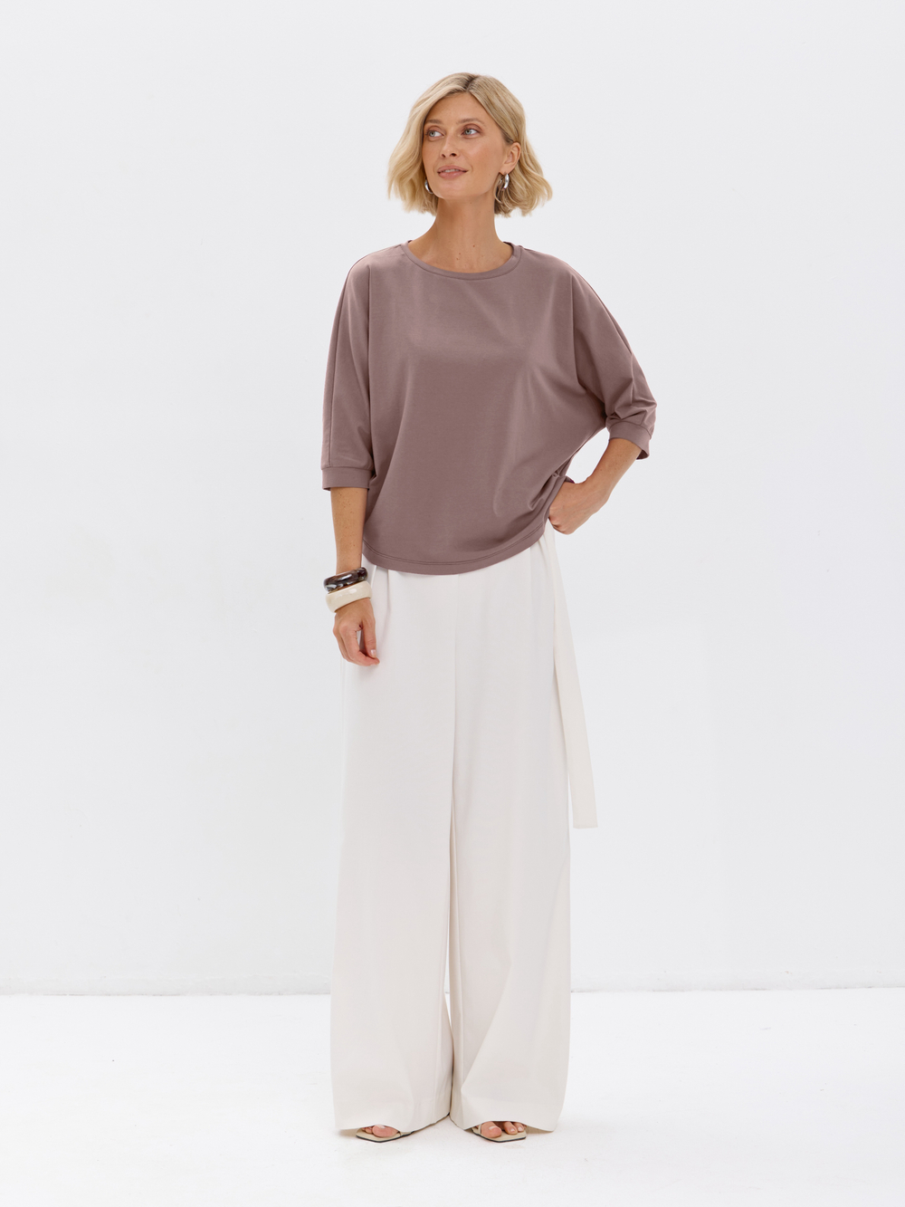 Свободная футболка летучая мышь с рукавом 3/4